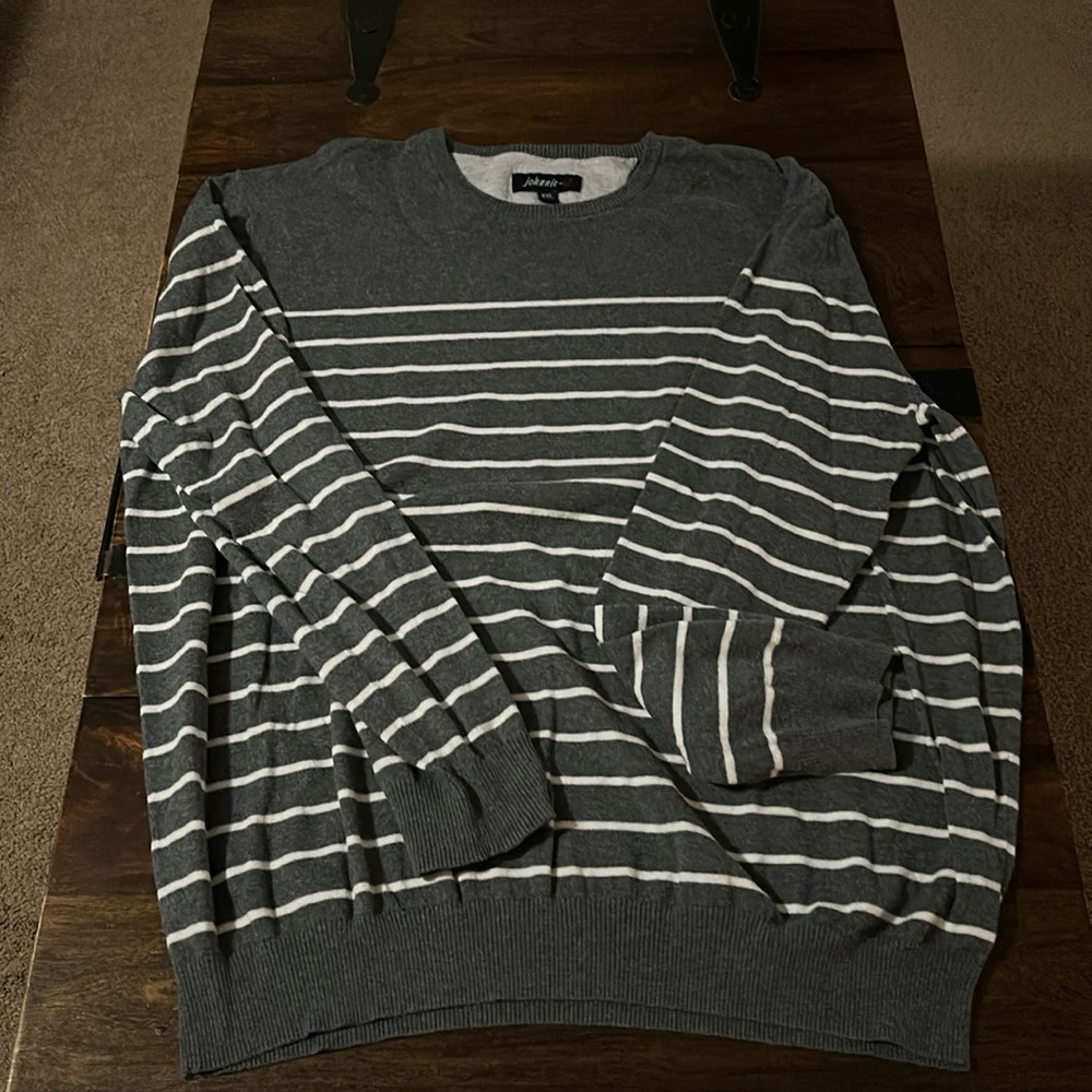 Johnnie-O crew neck striped sweater.